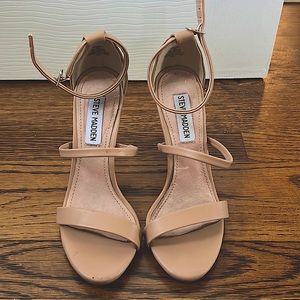 Steve Madden Heels size 6M